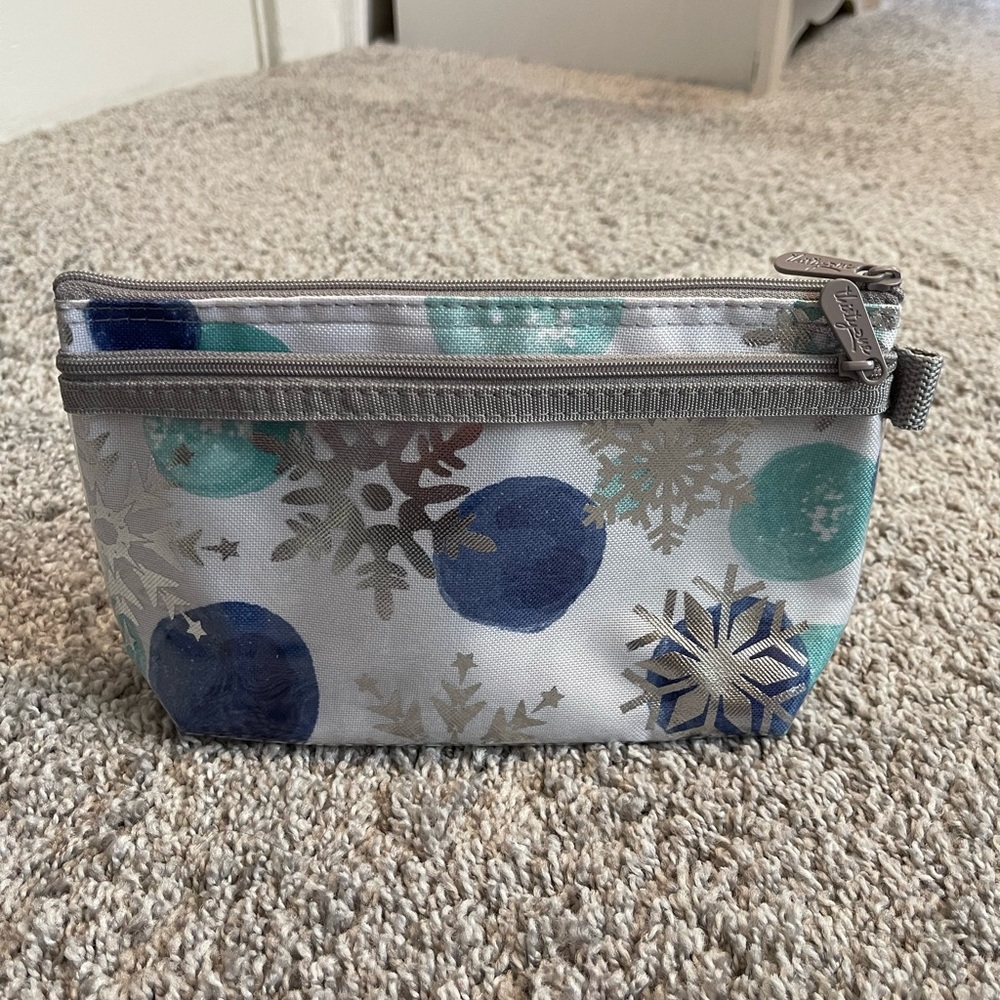 Thirty-One Snowflake Cosmetic Bag - Blue and Gray